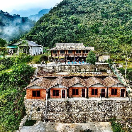 Du Gia Cozy Homestay & Tours Làng Cac Eksteriør billede