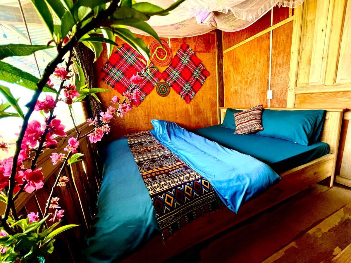 Du Gia Cozy Homestay & Tours Làng Cac Eksteriør billede