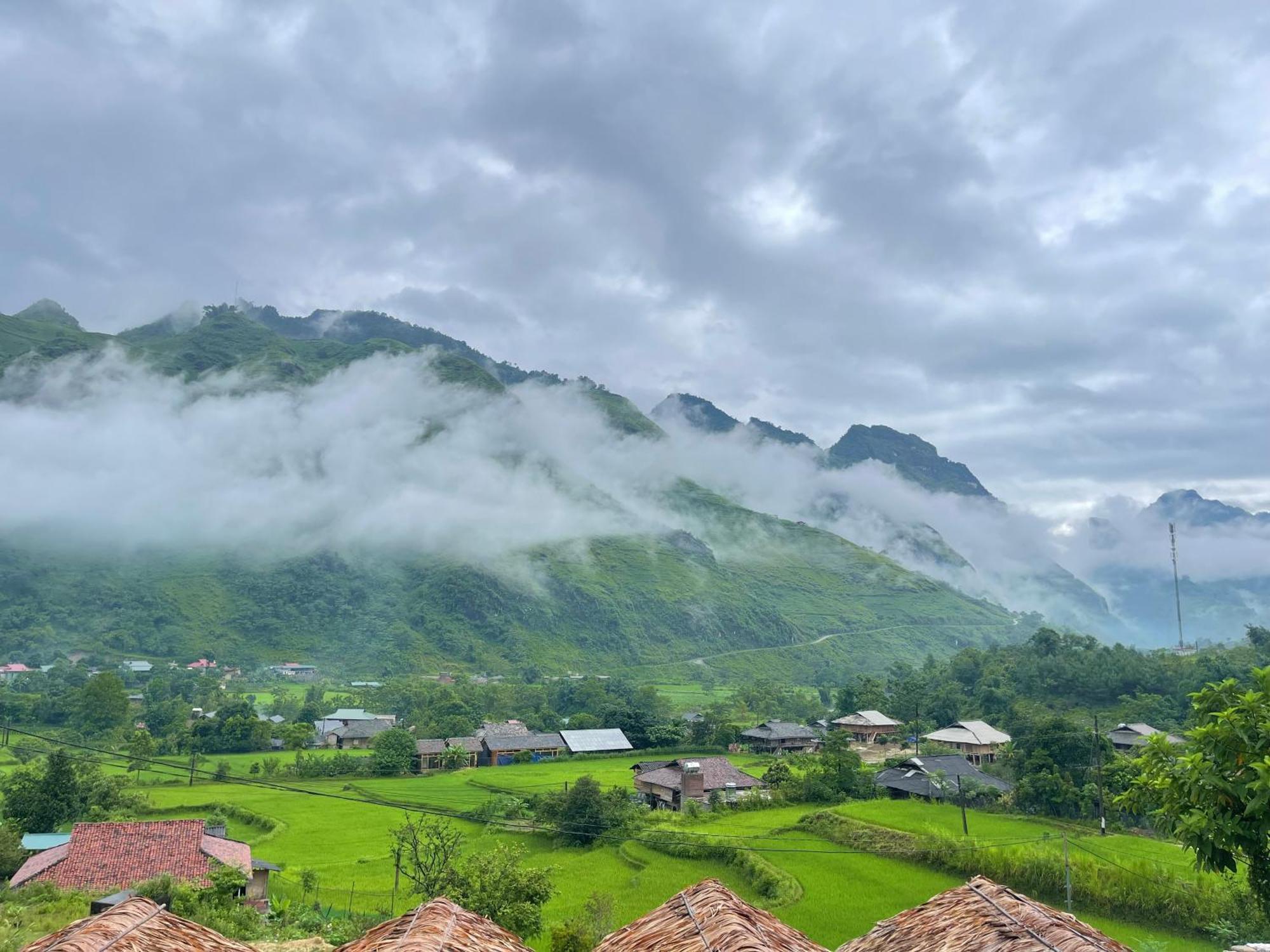 Du Gia Cozy Homestay & Tours Làng Cac Eksteriør billede